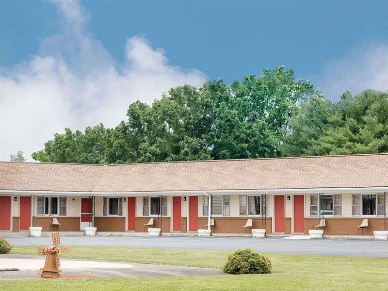 Budget Inn Mifflintown ภายนอก รูปภาพ